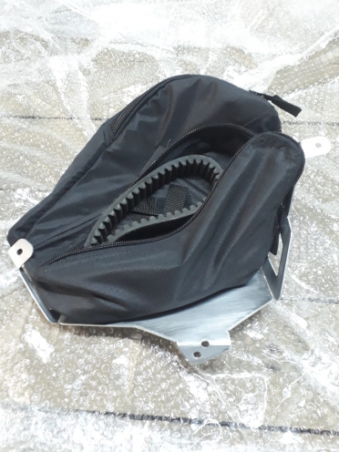 Подкапотная сумка для AXYS 800 и 850 Matryx 9R (2882117 K-BAG-RMK UNDERHOOD артикул STSАСп004