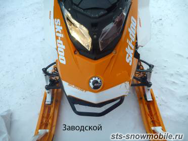 Новый передний бампер на Ski-Doo Summit X 850.  Не совместим с дополнительной пластиковой защитой (толстостенная труба АМГ5). артикул STSПБс017