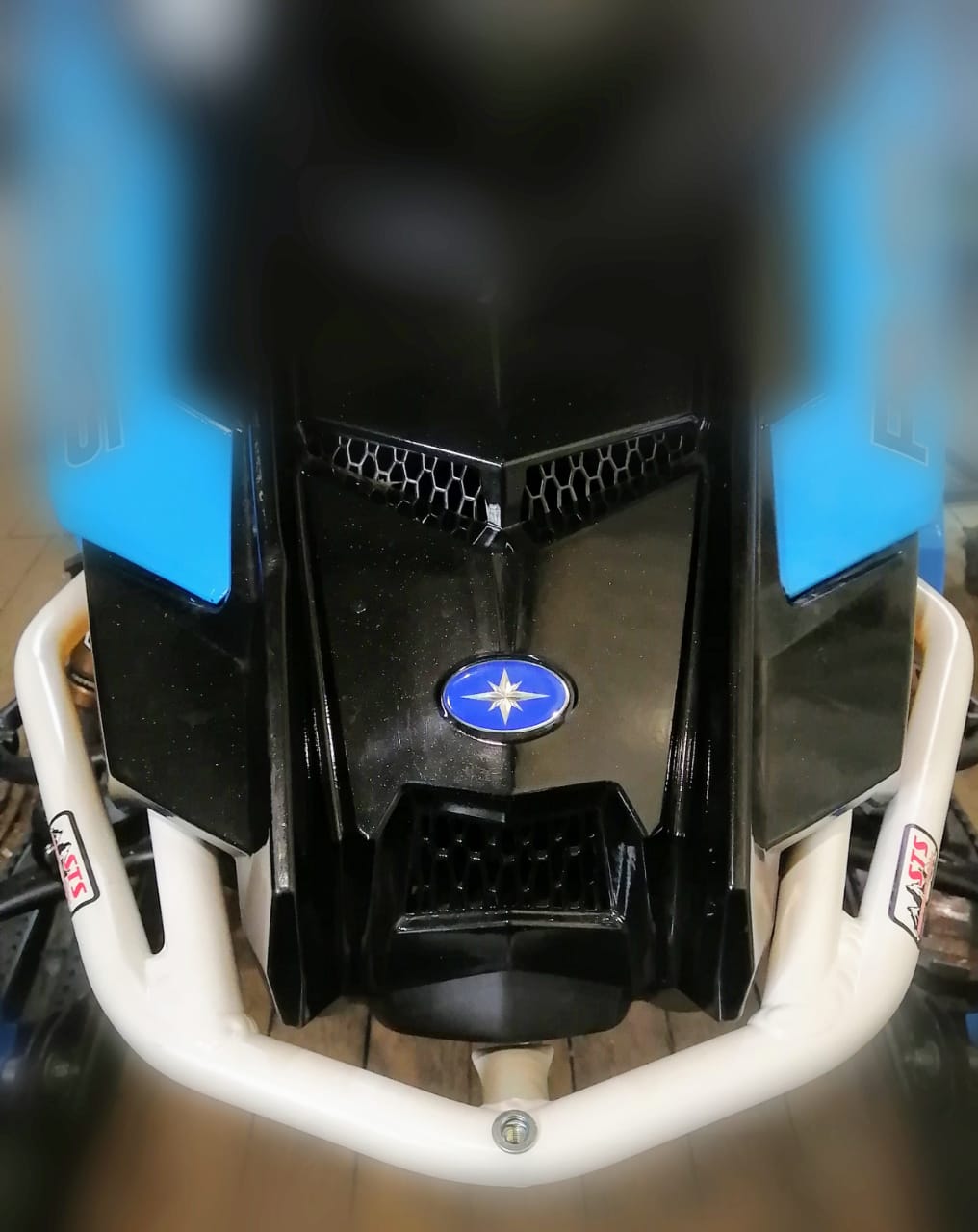 Новика Polaris Axys Бампер 